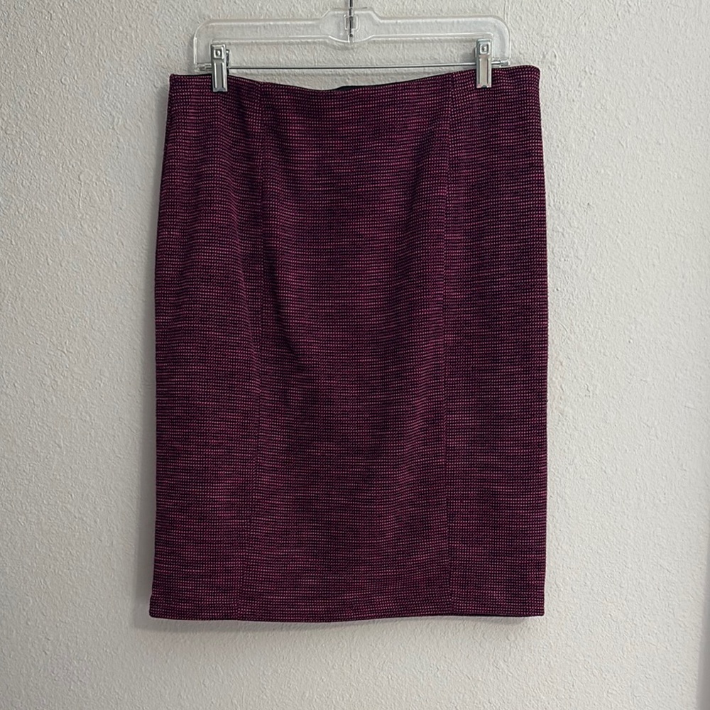Elle Fuscia/Black Pencil Skirt Knee-Length skirt